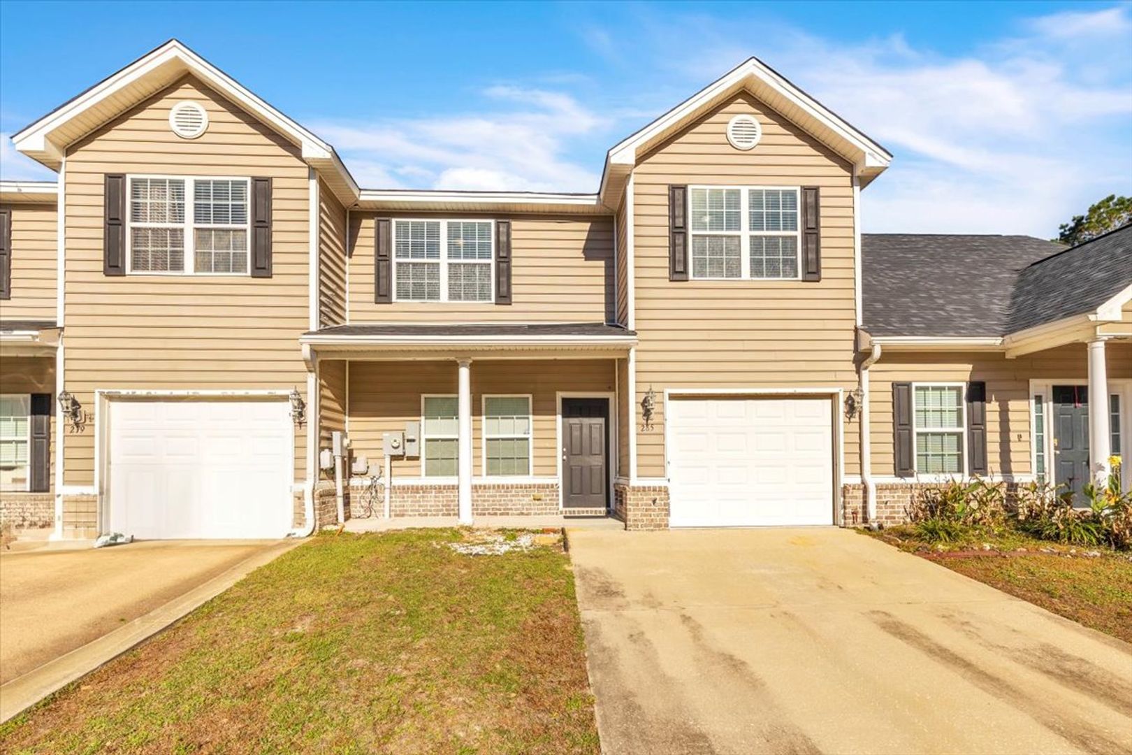 Richmond Hill Townhome: 285 Cypress Pointe Dr