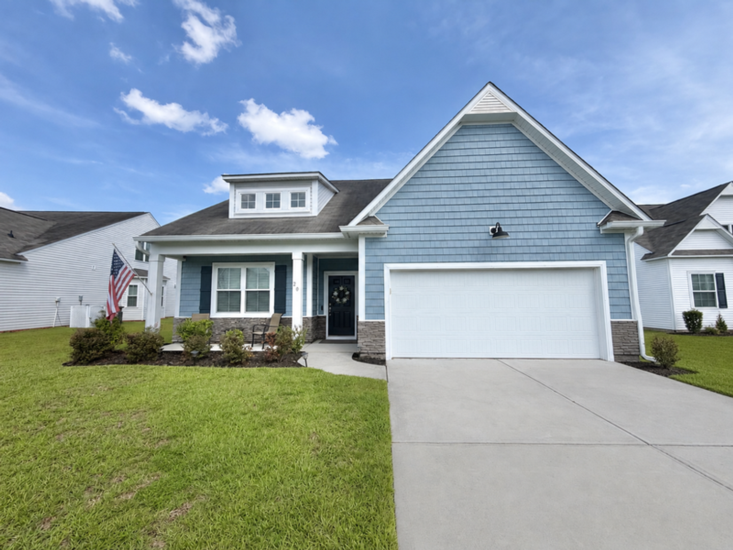 Savannah House: 20 Henslow Field
