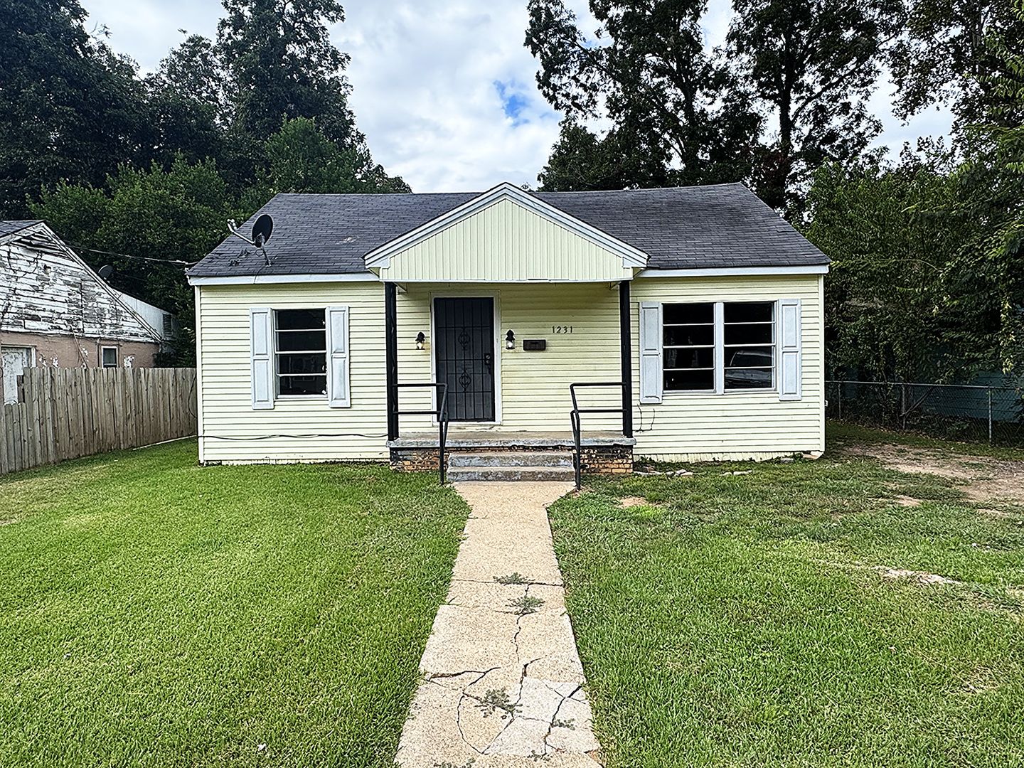 BOSSIER CITY House: 1231 WALLER AVENUE