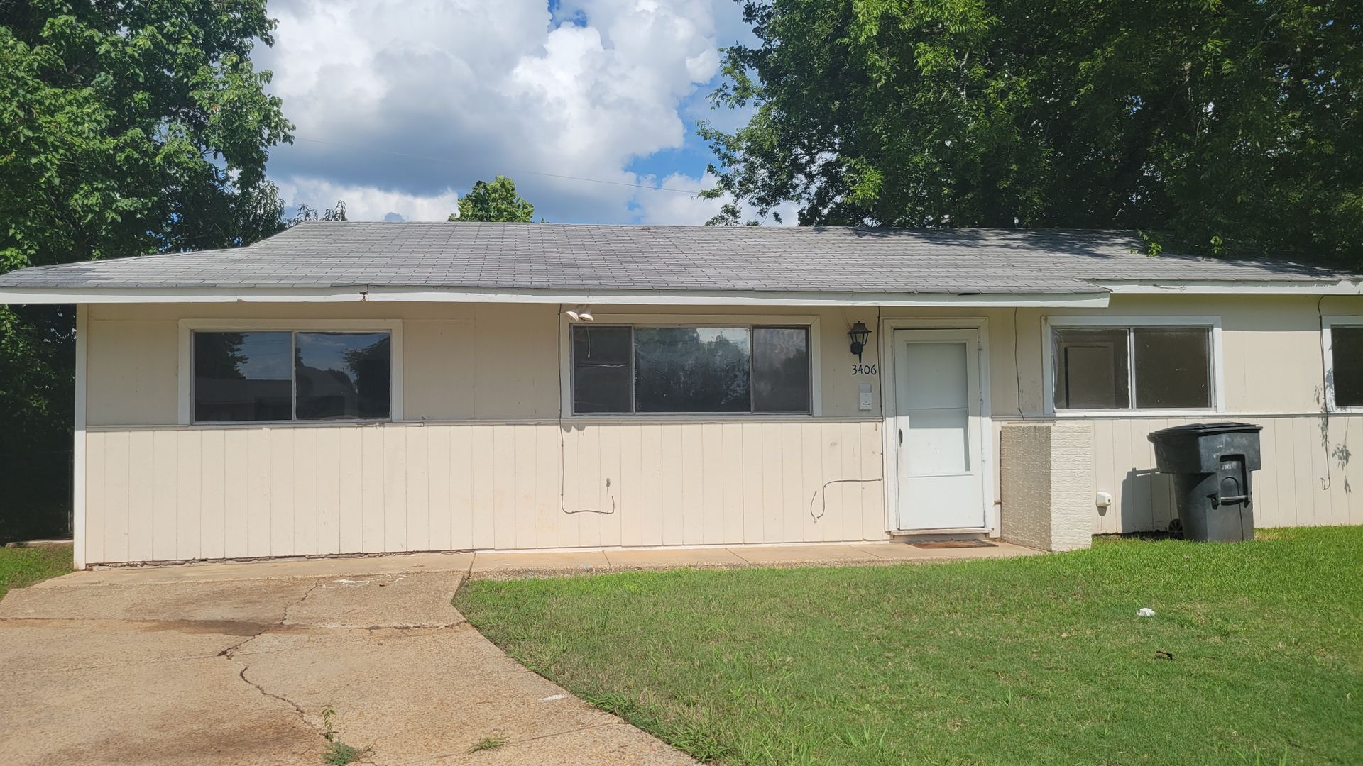 BOSSIER CITY House: 3406 BLACK LAKE CIRCLE