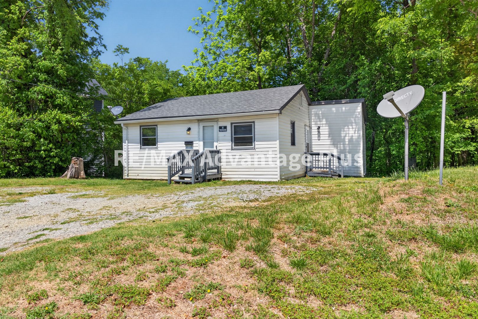 Farmville House: 504 Longwood Ave