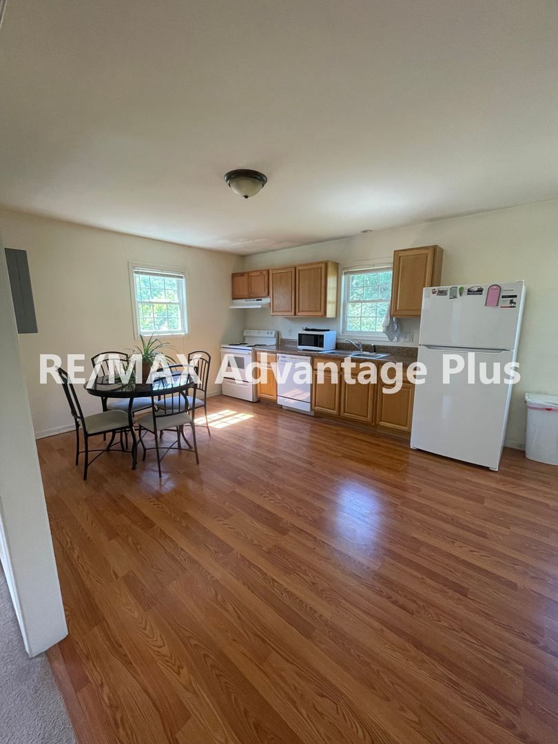 Farmville Apartment: 2315 Layne Street