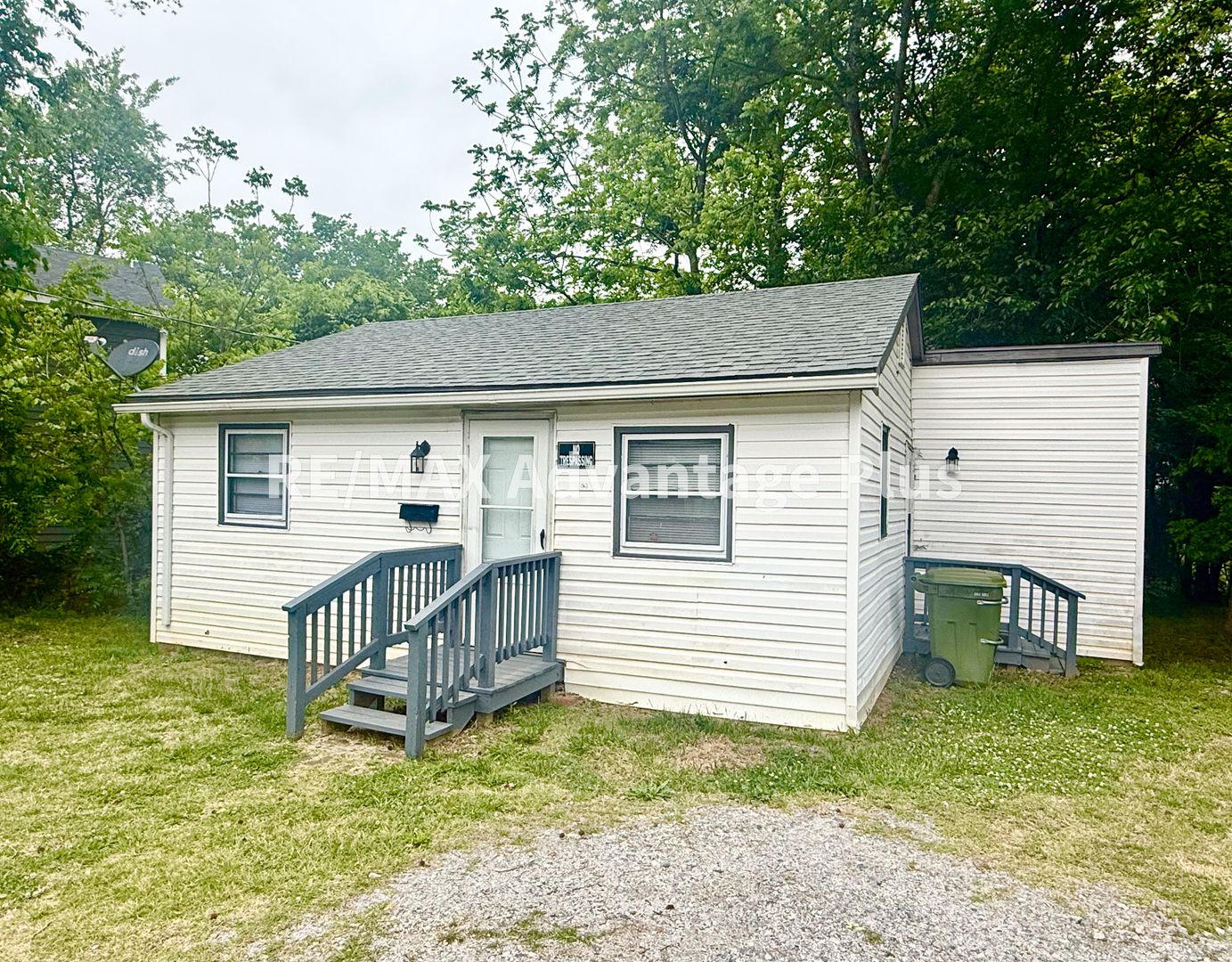 Farmville House: 504 Longwood Ave