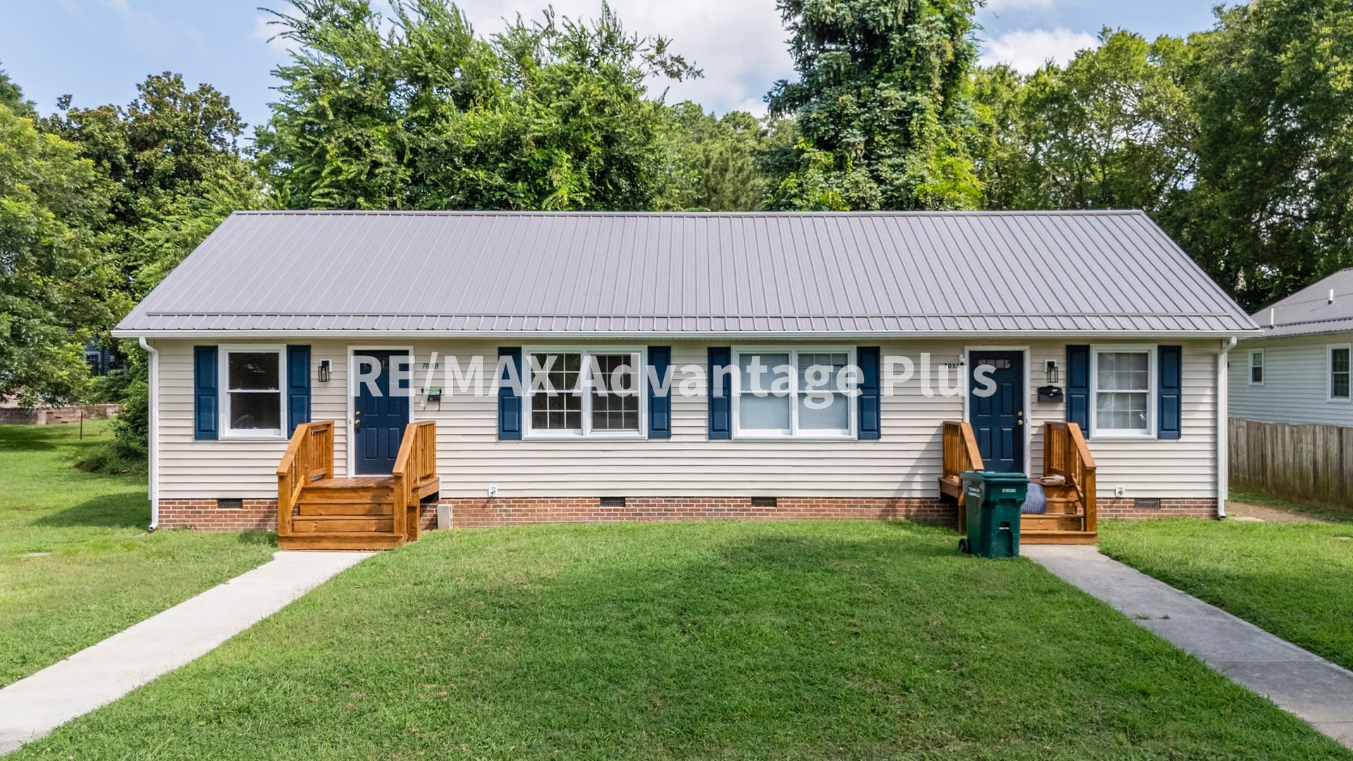 Farmville Apartment: 703 School Street