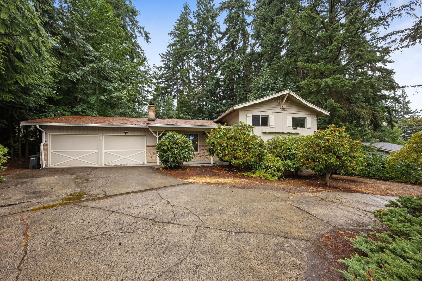 Issaquah House: 4243 164th Ave SE