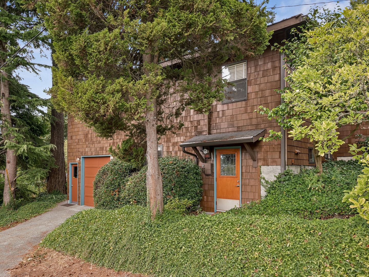 Seattle House: 17600 Sylvester Road SW Unit A