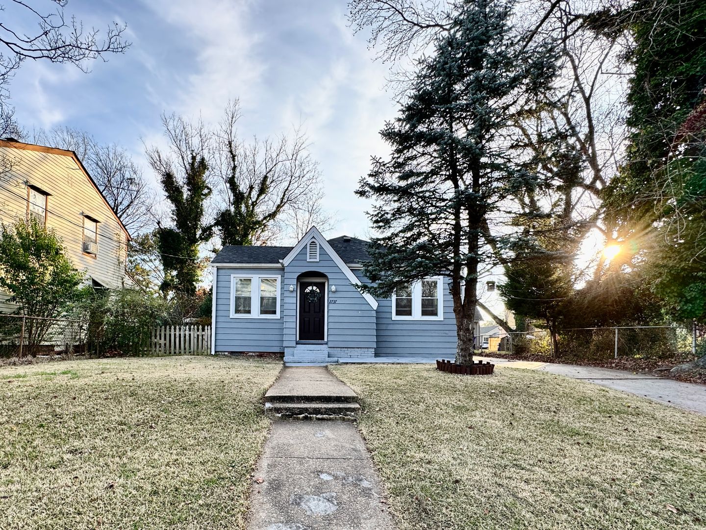 Norfolk House: 2737 Westminster Avenue