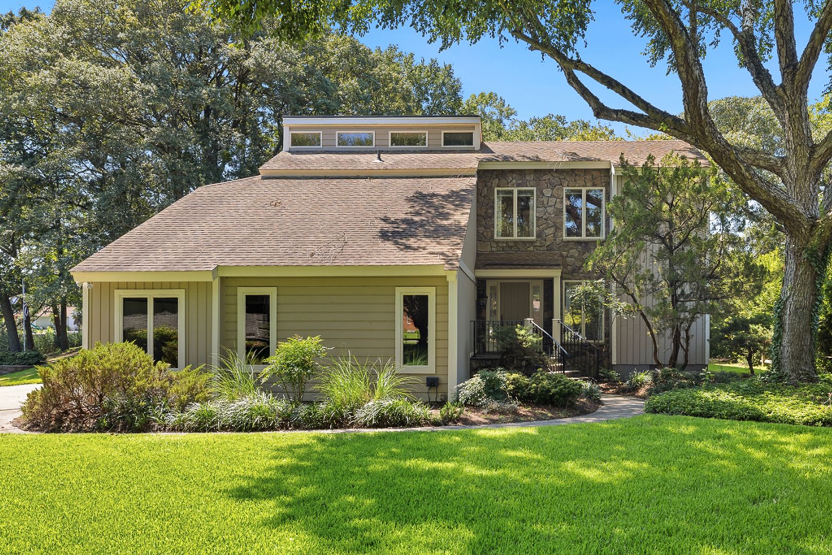 Chesapeake House: 3000 Golden Hind Rd