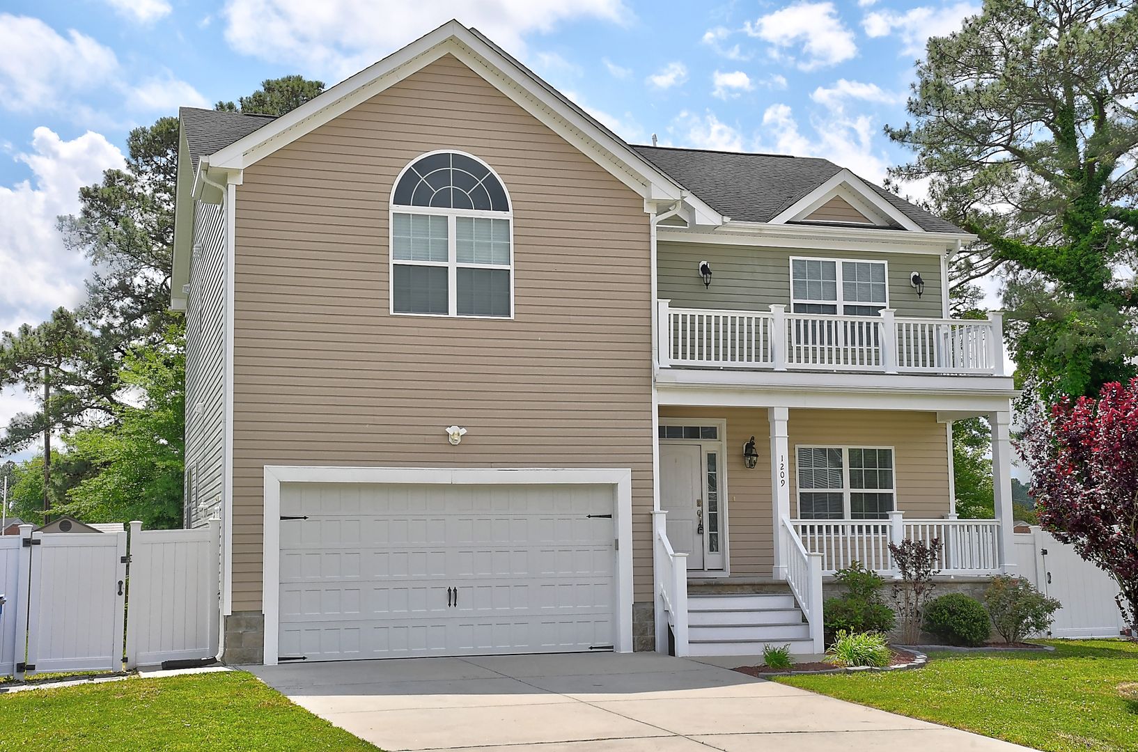 Chesapeake House: 1209 Glen Landing