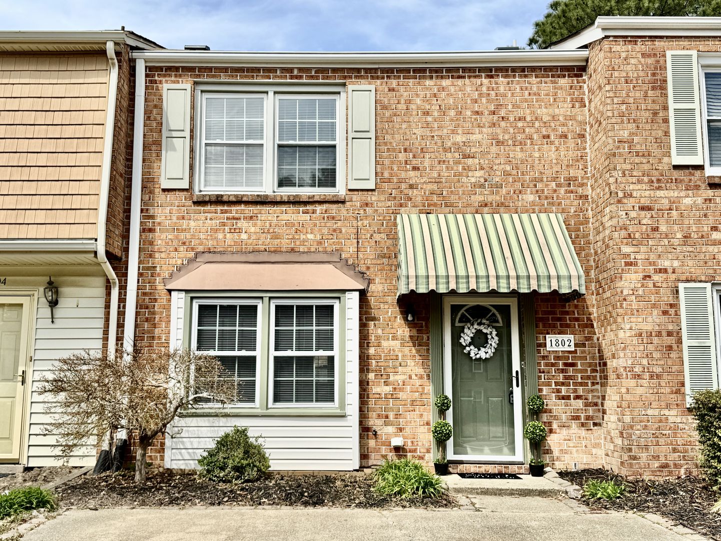 Virginia Beach House: 1802 Durham East