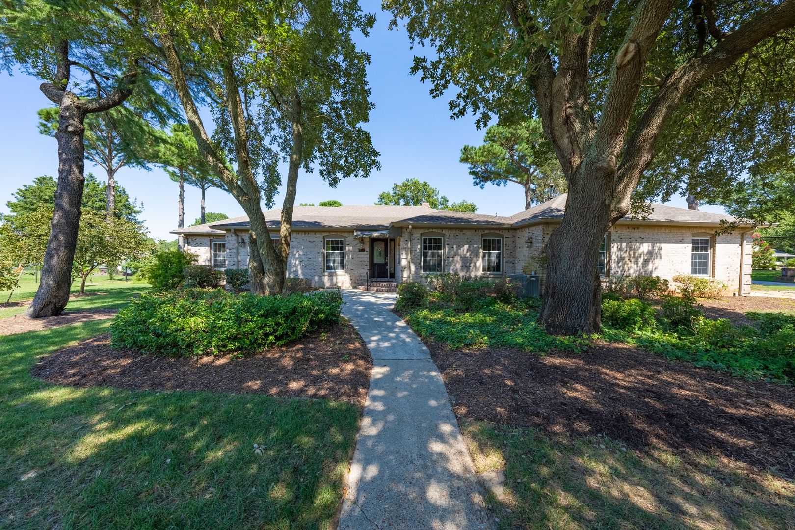 Virginia Beach House: 2406 Jib Circle