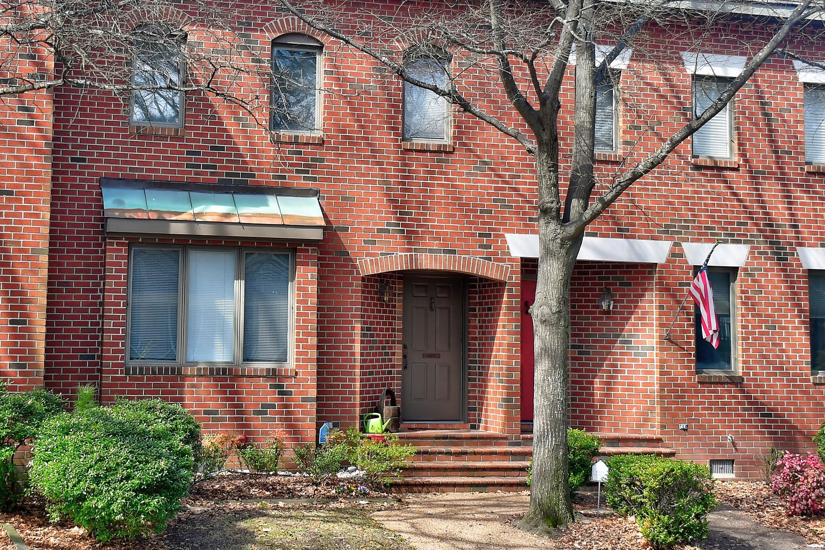 Norfolk House: 1301 Llewellyn Avenue