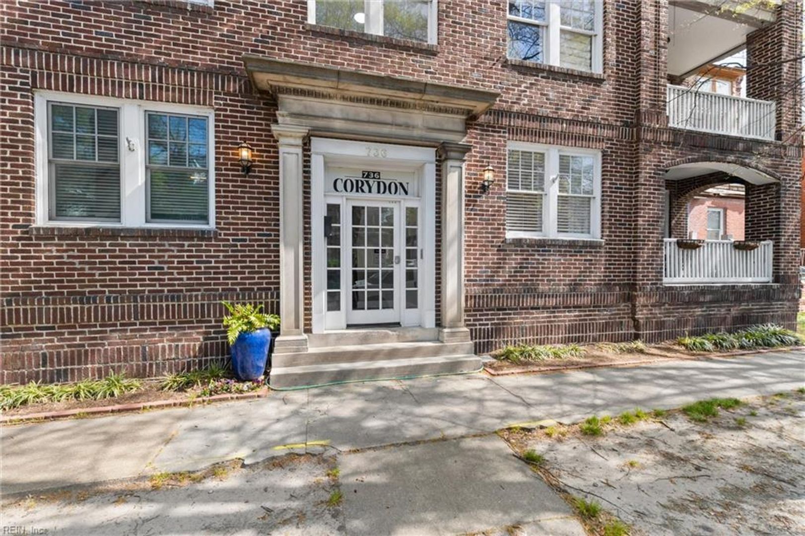Norfolk Condo: 736 W. Princess Anne Rd #102