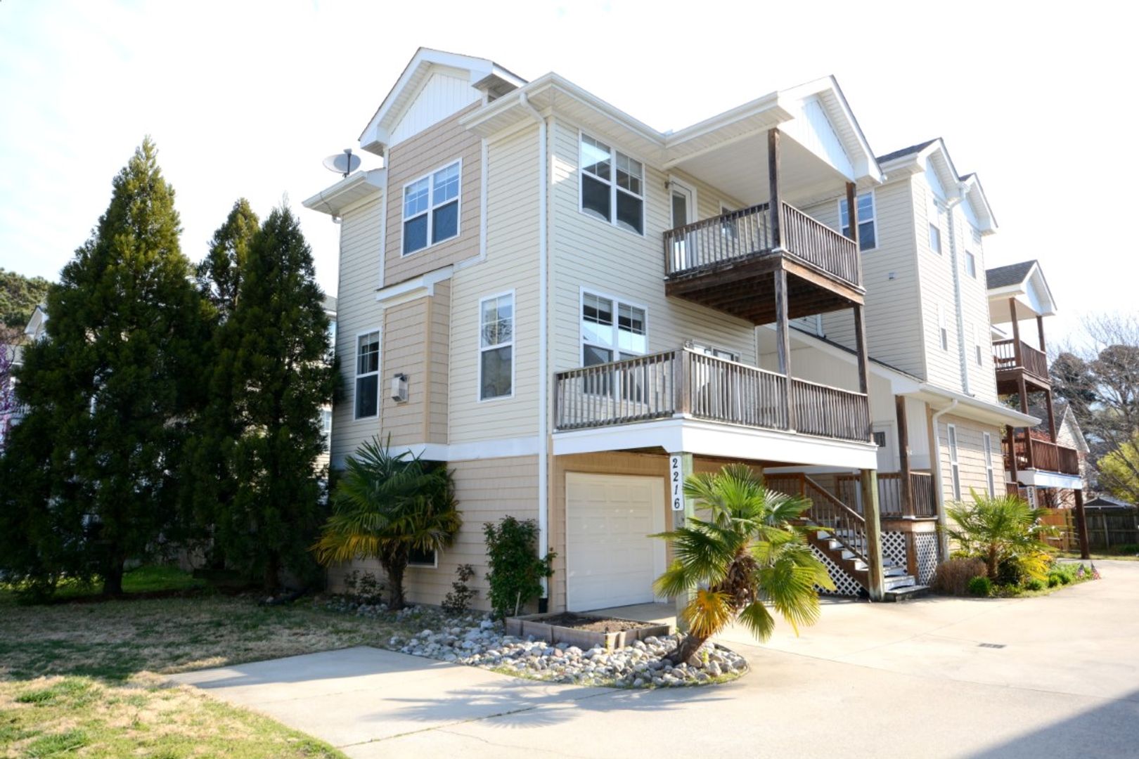 Virginia Beach House: 2216 E. Berrie Circle