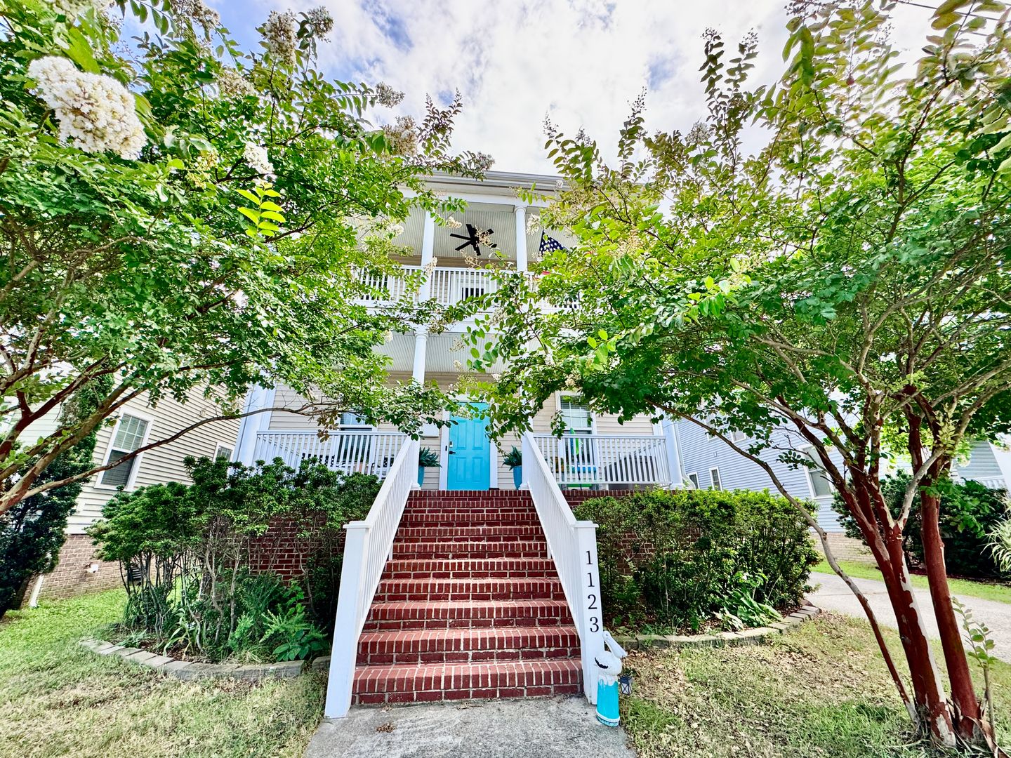 Norfolk House: 1123 W Ocean View Avenue