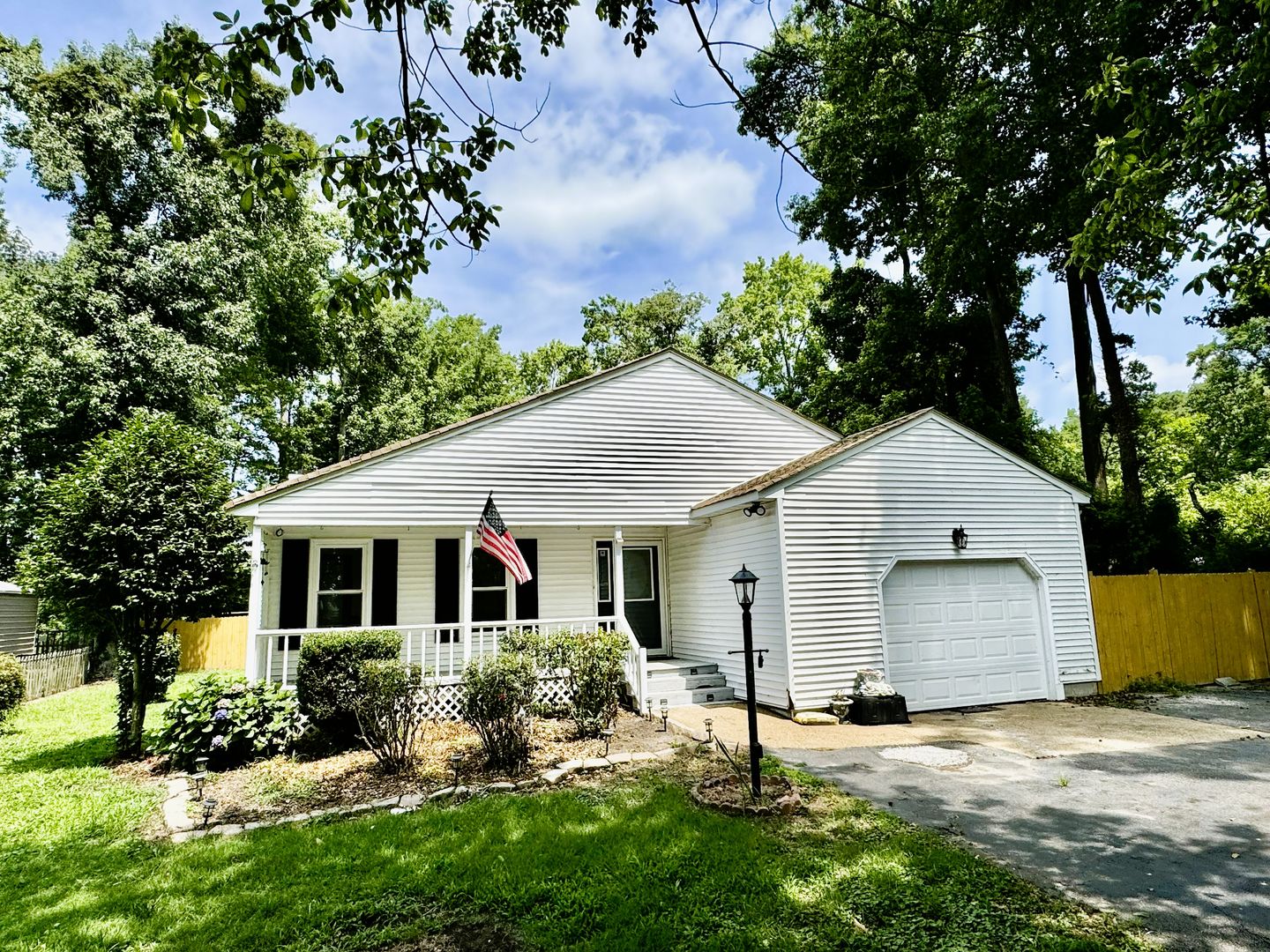 Virginia Beach House: 2112 Munden Point Road