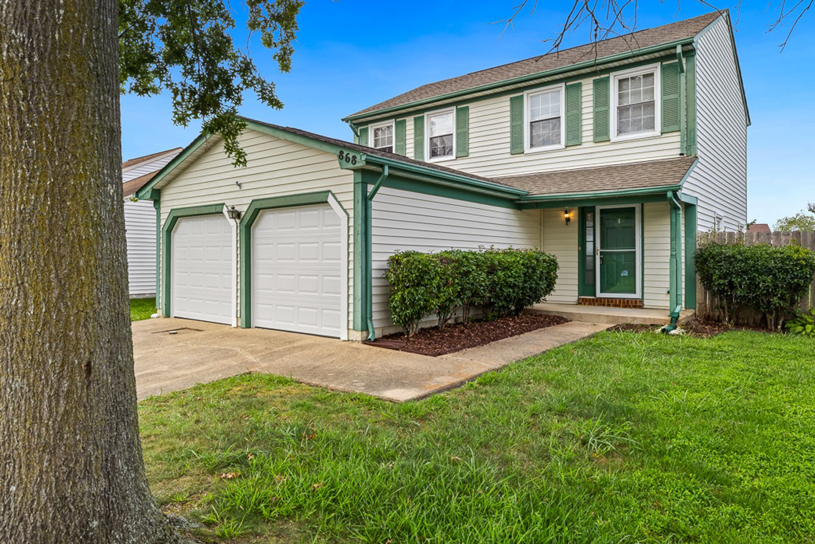 Virginia Beach House: 868 Avatar Dr