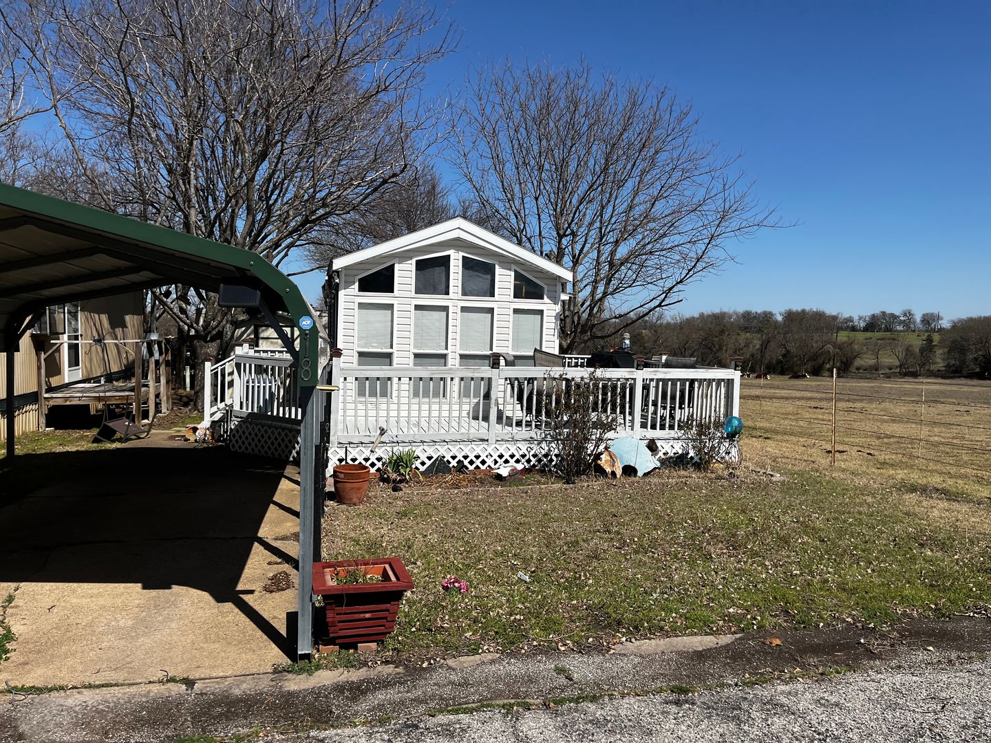 Lancaster Apartment: 3130 Parkerville Road