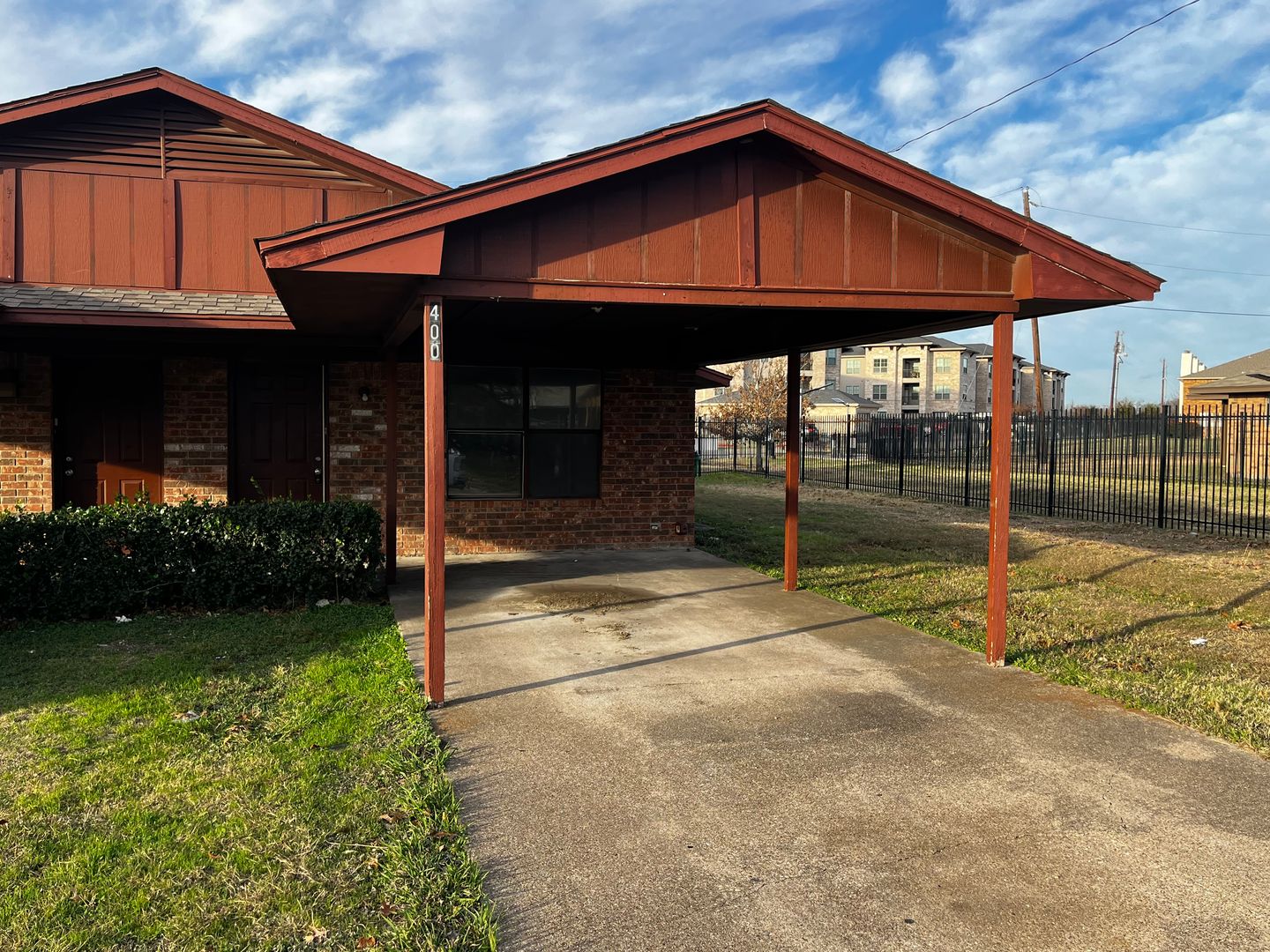 Waxahachie Apartment: 400-402 Amanda Lane