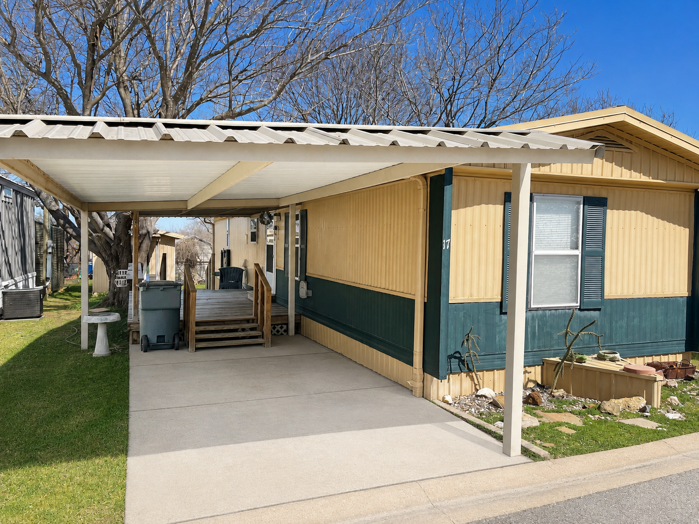 Lancaster Apartment: 3130 Parkerville Road