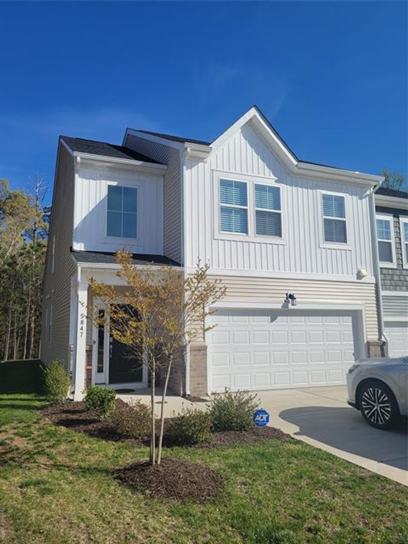 PROVIDENCE FORGE Townhome: 5847 GINGER DRIVE