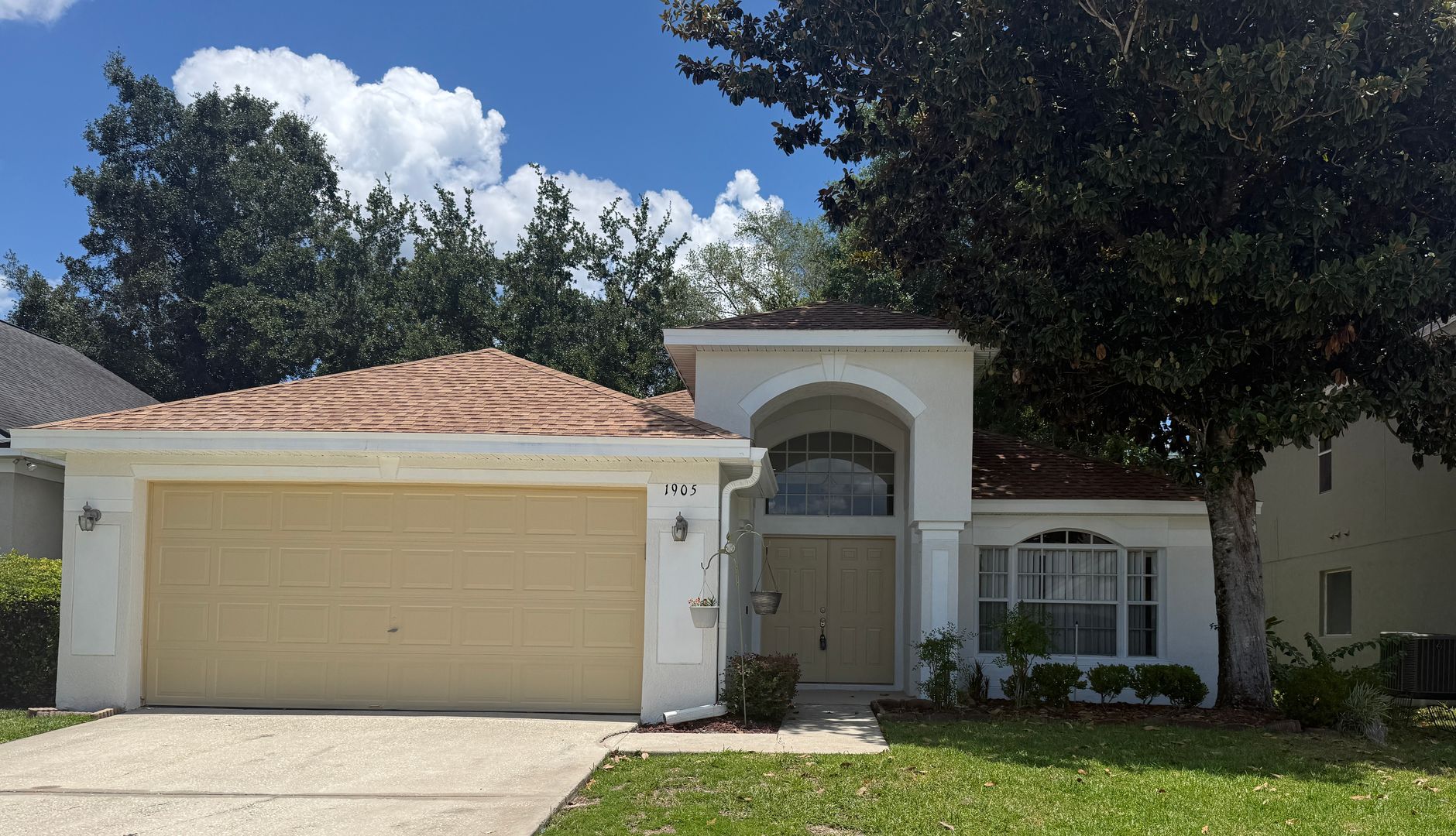 Lake Mary House: 1905 Pine Bay Dr.