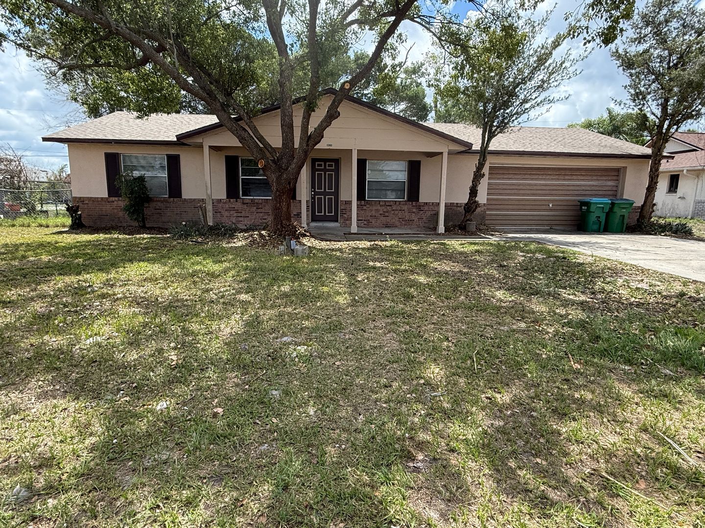 Deltona House: 1383 Providence Blvd