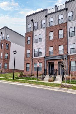 13321 Coalfield Station Ln, Midlothian, VA 23114