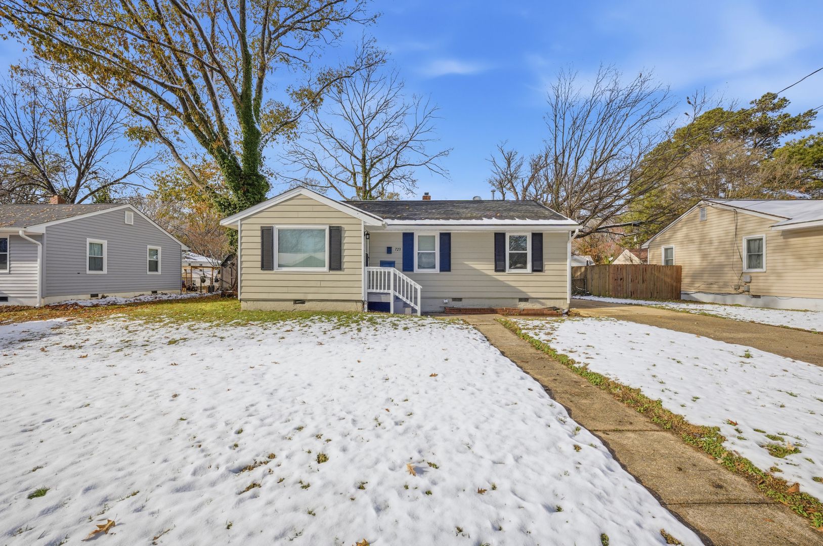 Newport News House: 723 Woodfin Rd