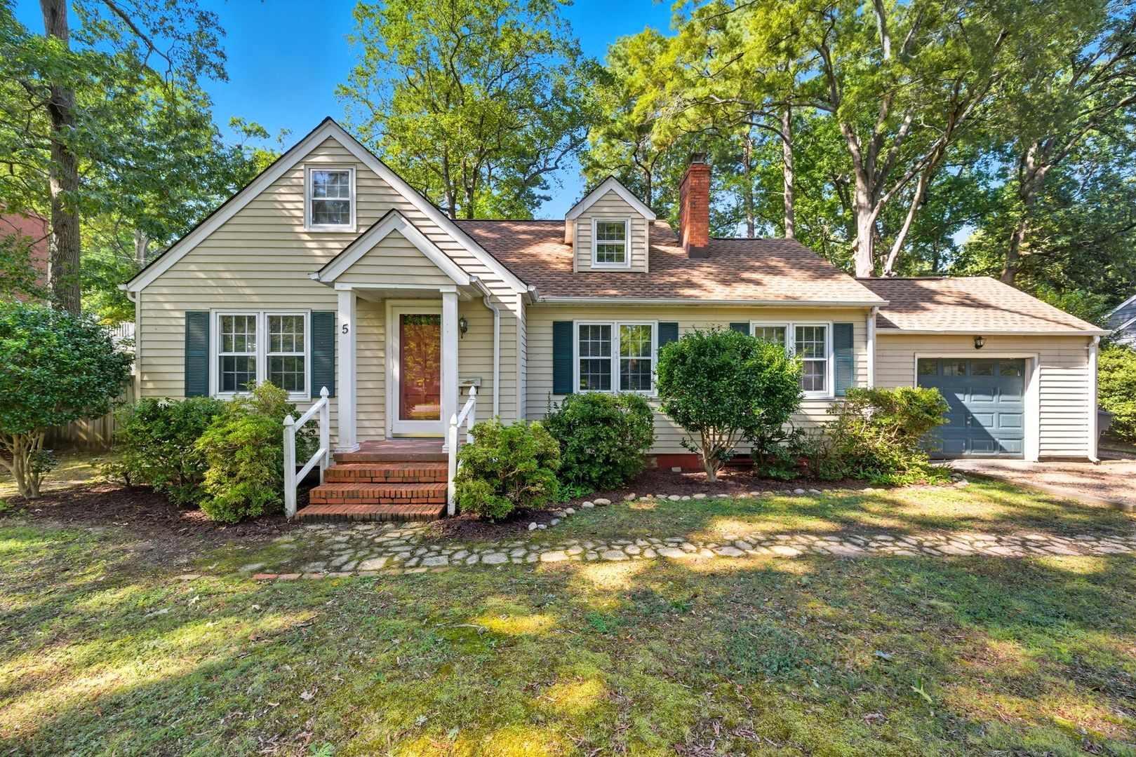 5 Oakland Drive Newport News VA 