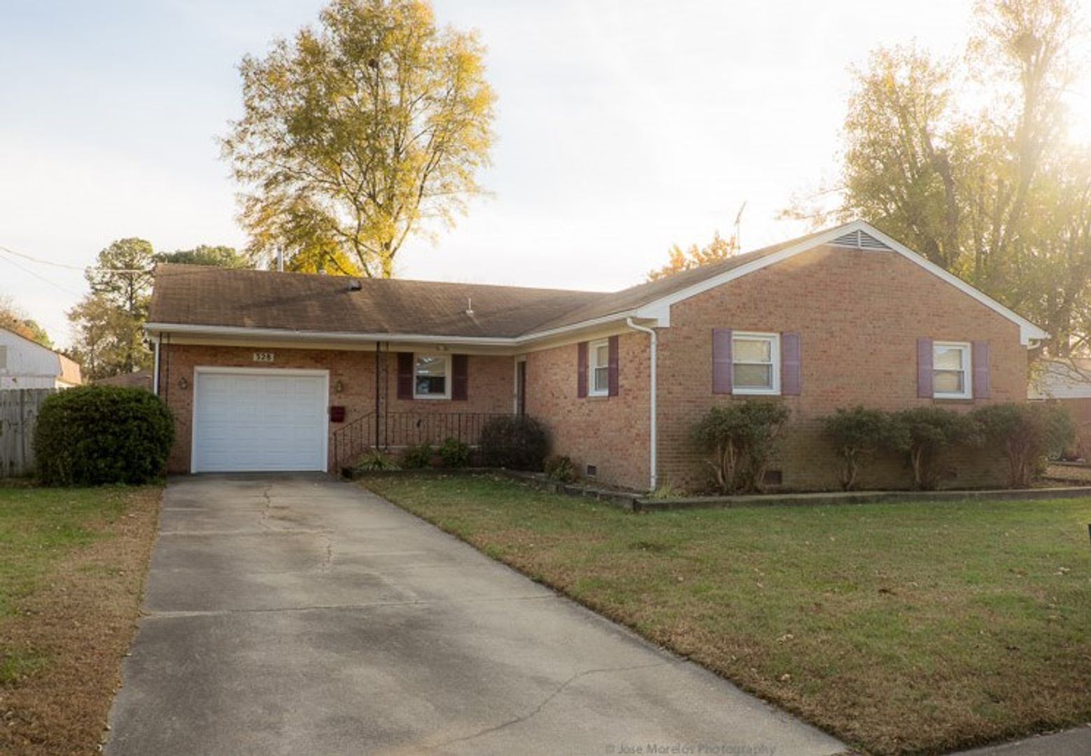 Hampton House: 328 Woodside Drive