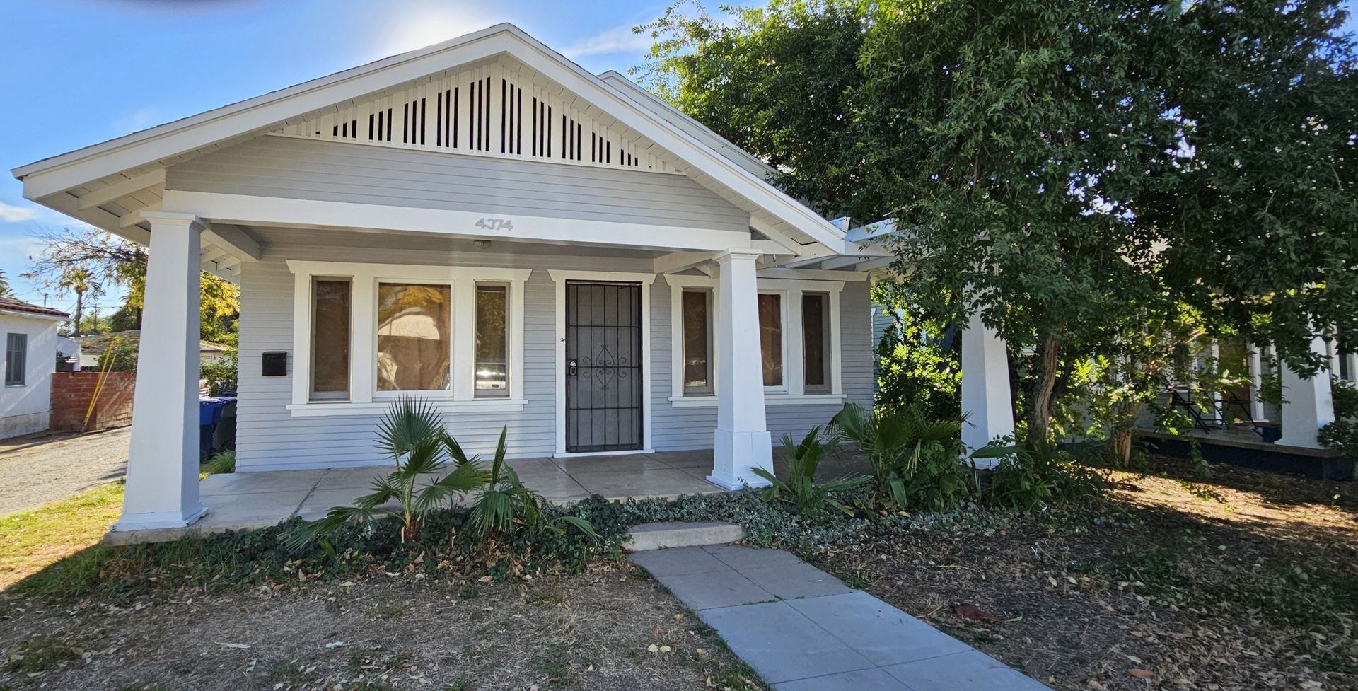 Riverside House: 4374 9th Street