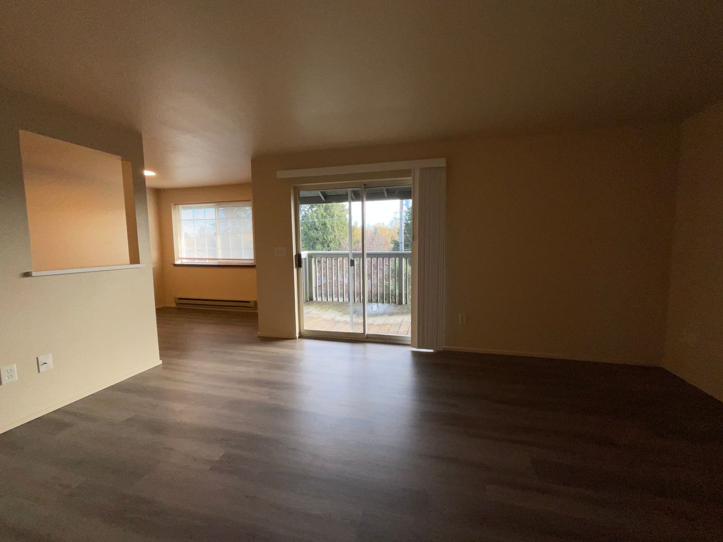 Tacoma Apartment: 7603 Pacific Ave