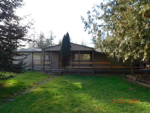 Country Living~Spacious 3BD/2BA Home on 4 Acre Mini Farm!