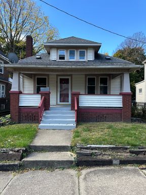 Move In Now - 4 to 5 bedrooms – photo 1