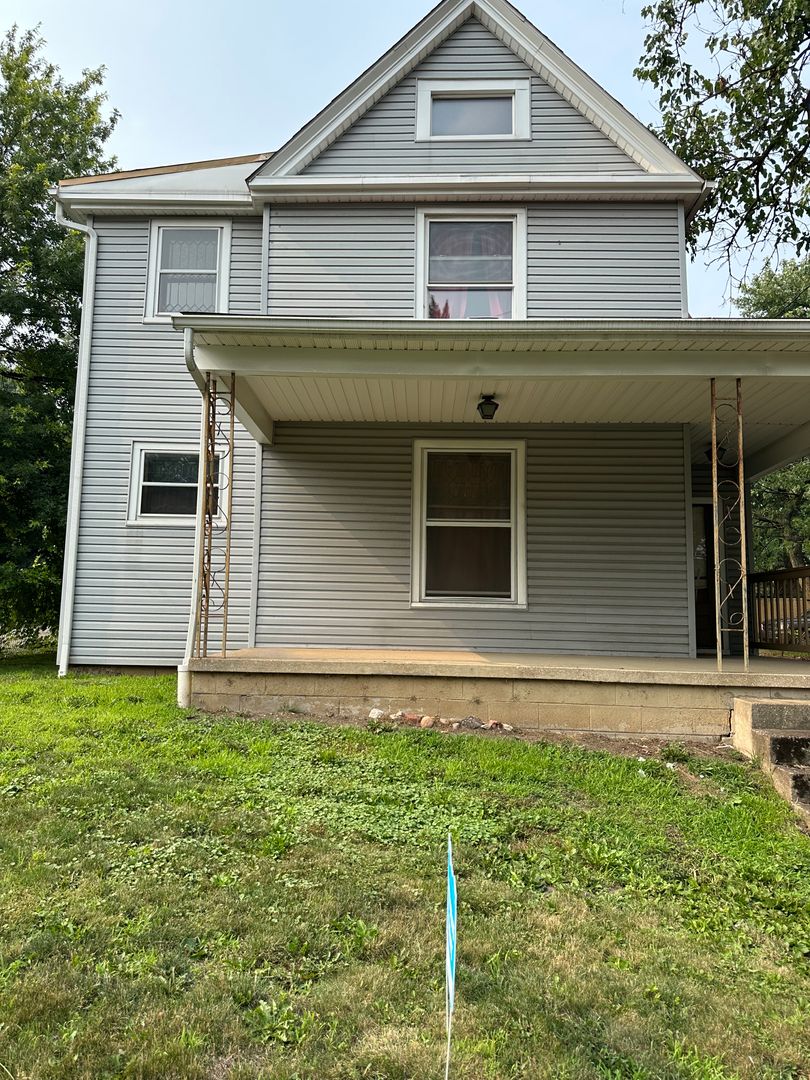 Akron Apartment: 605 E. Buchtel Ave