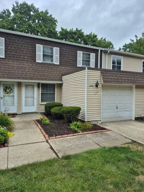 North Royalton Townhome Condo – photo 1