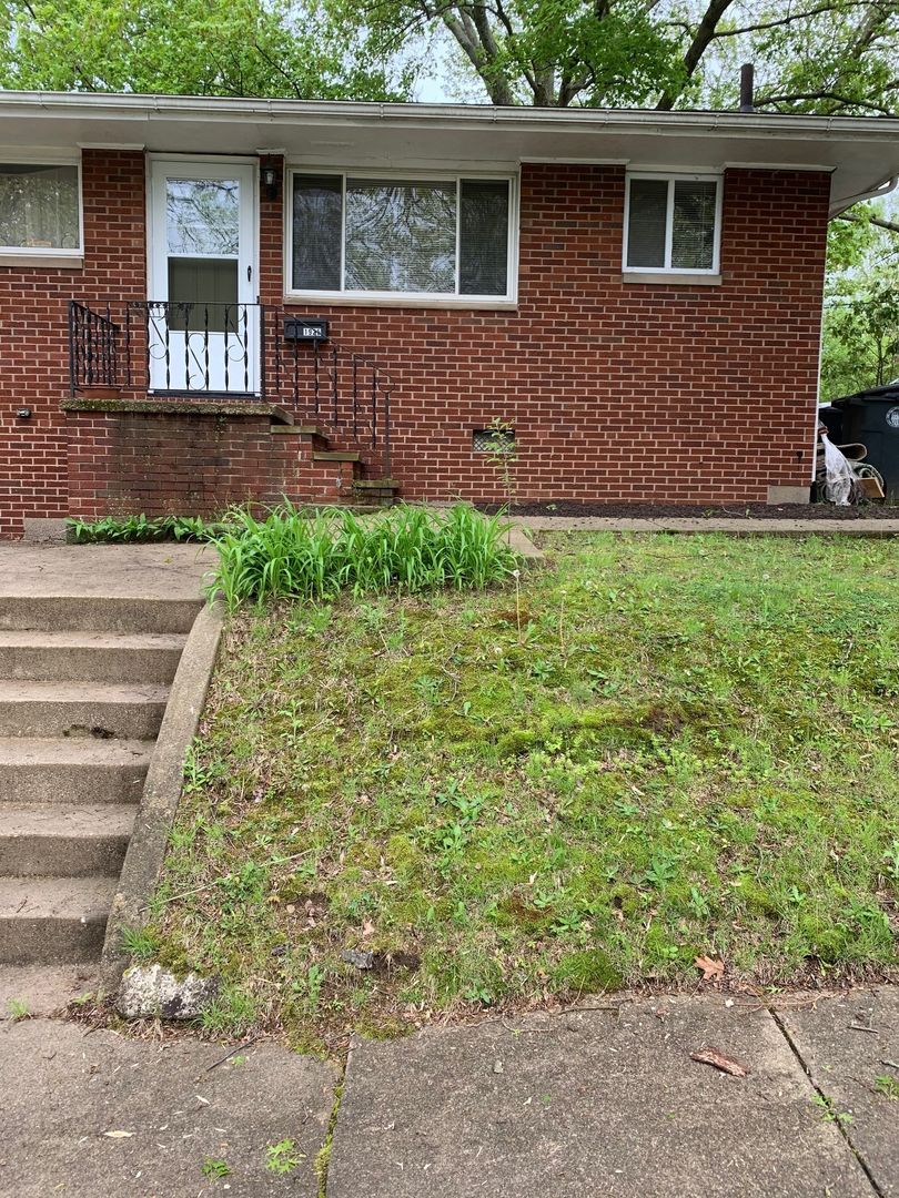 Akron Apartment: 1923-1925 Evergreen