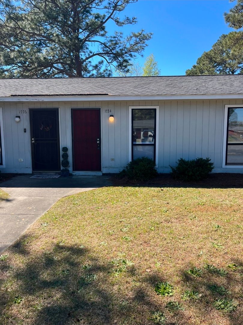 Fayetteville Apartment: Shirley Court & Frankie Avenue