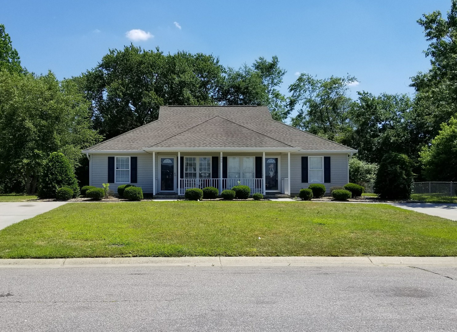 Lumberton Apartment: Pinecrest Drive