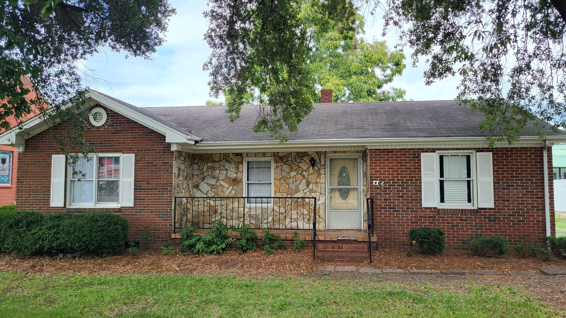Pembroke House: 414 W. 3rd Street