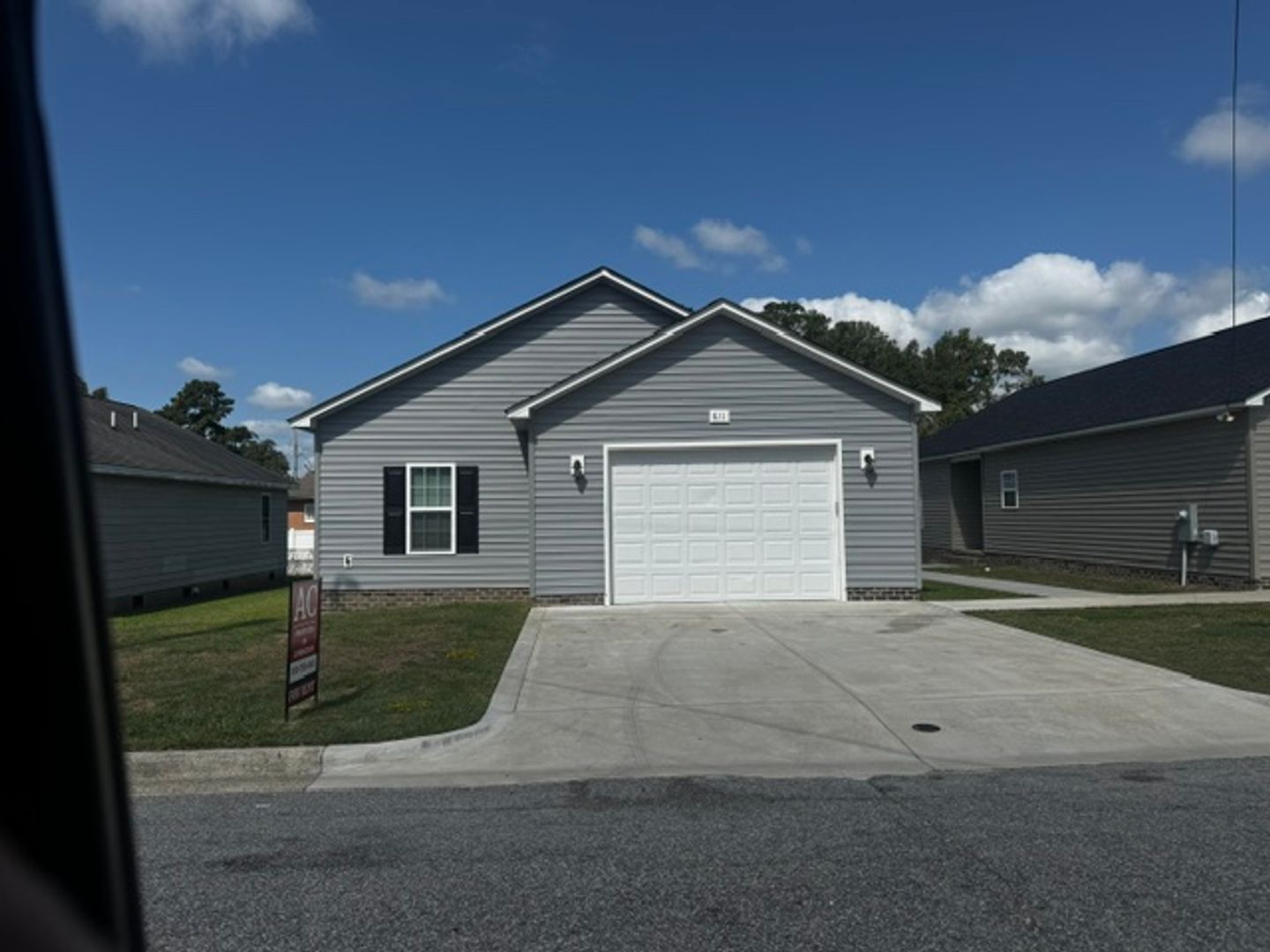 Lumberton House: 811 Linwood Ave