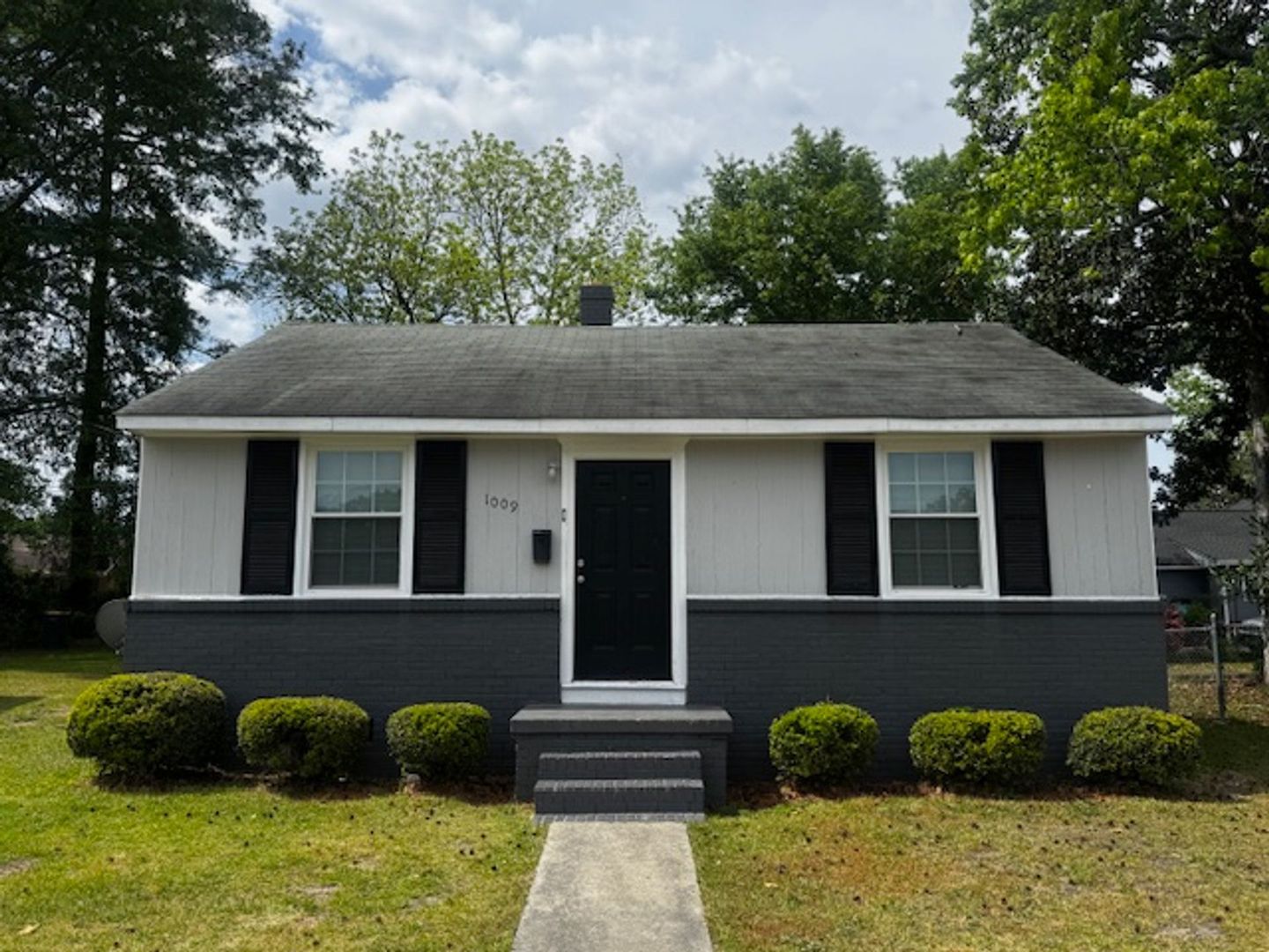 Lumberton Apartment: Stark Investment Properties, LLC