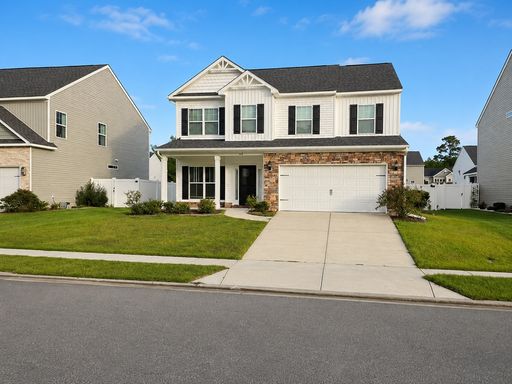 Spacious 4 bed, 2.5 bath Home with Neighborhood Amenities! – photo 1