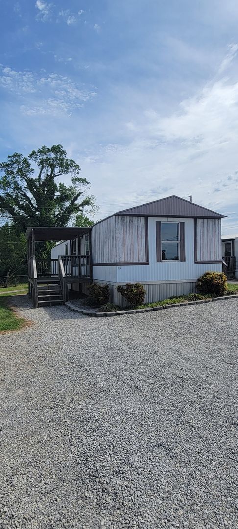 Maryville House: 104 Juneau Way