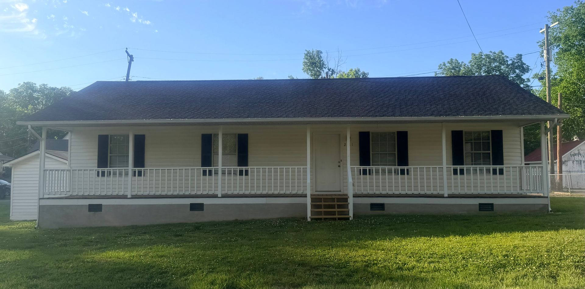 Knoxville House: 2511 Cedar LN.