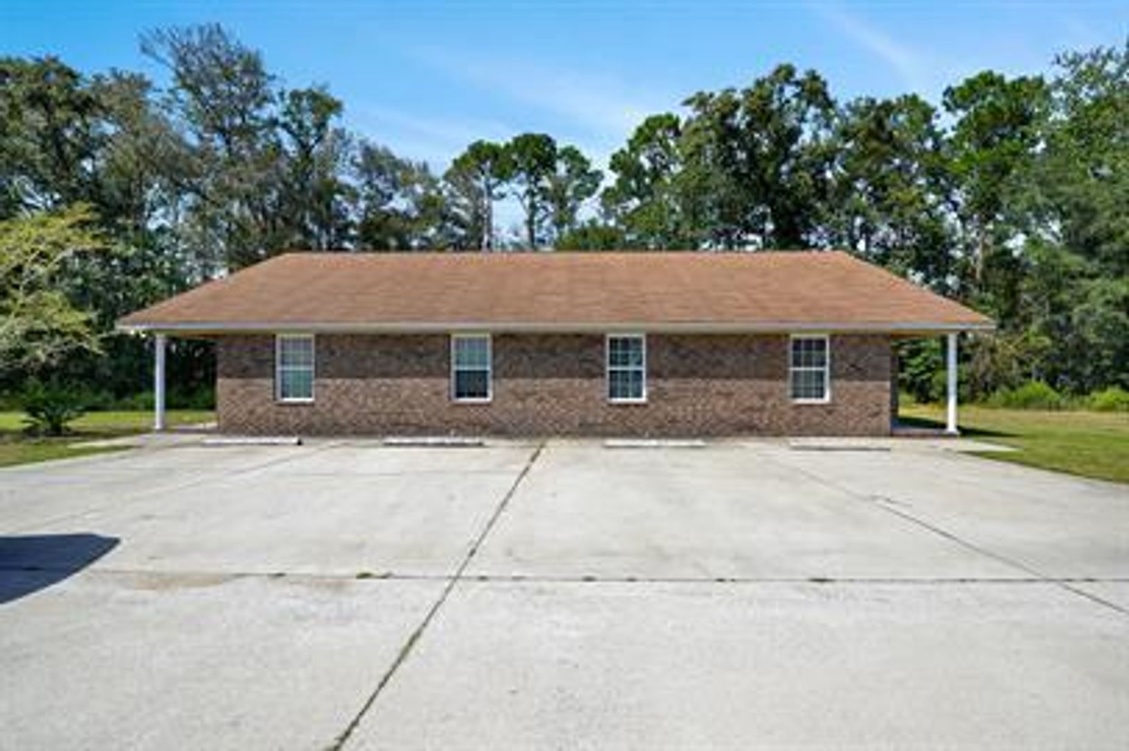 Ludowici House: 38 Webb Court NE