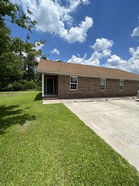3 Bed 2 bath ready to move in!!!