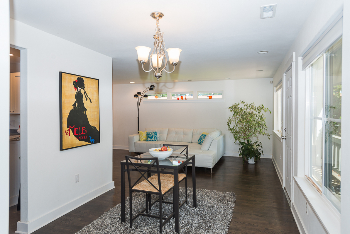 Lakewood House: 12510 Naomilawn SW