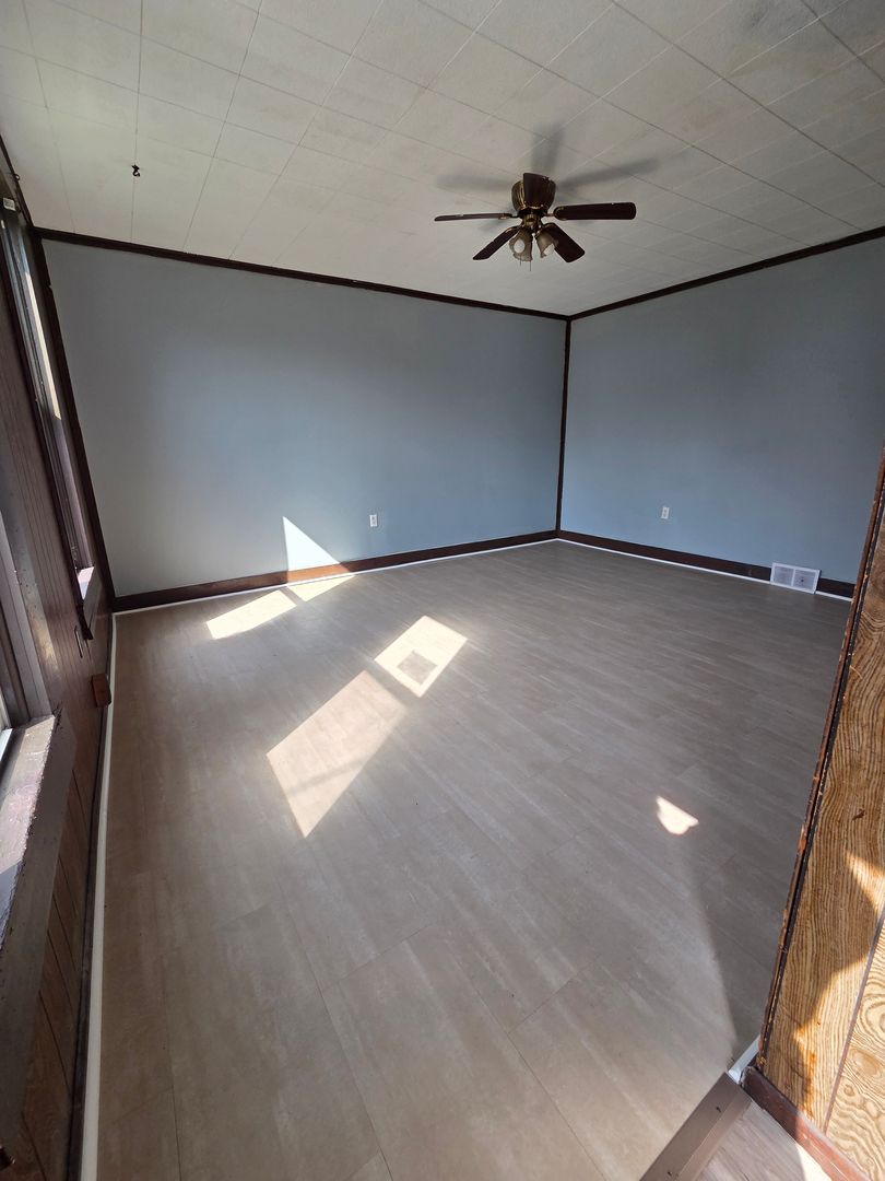 Erie Apartment: 612 E 14th St